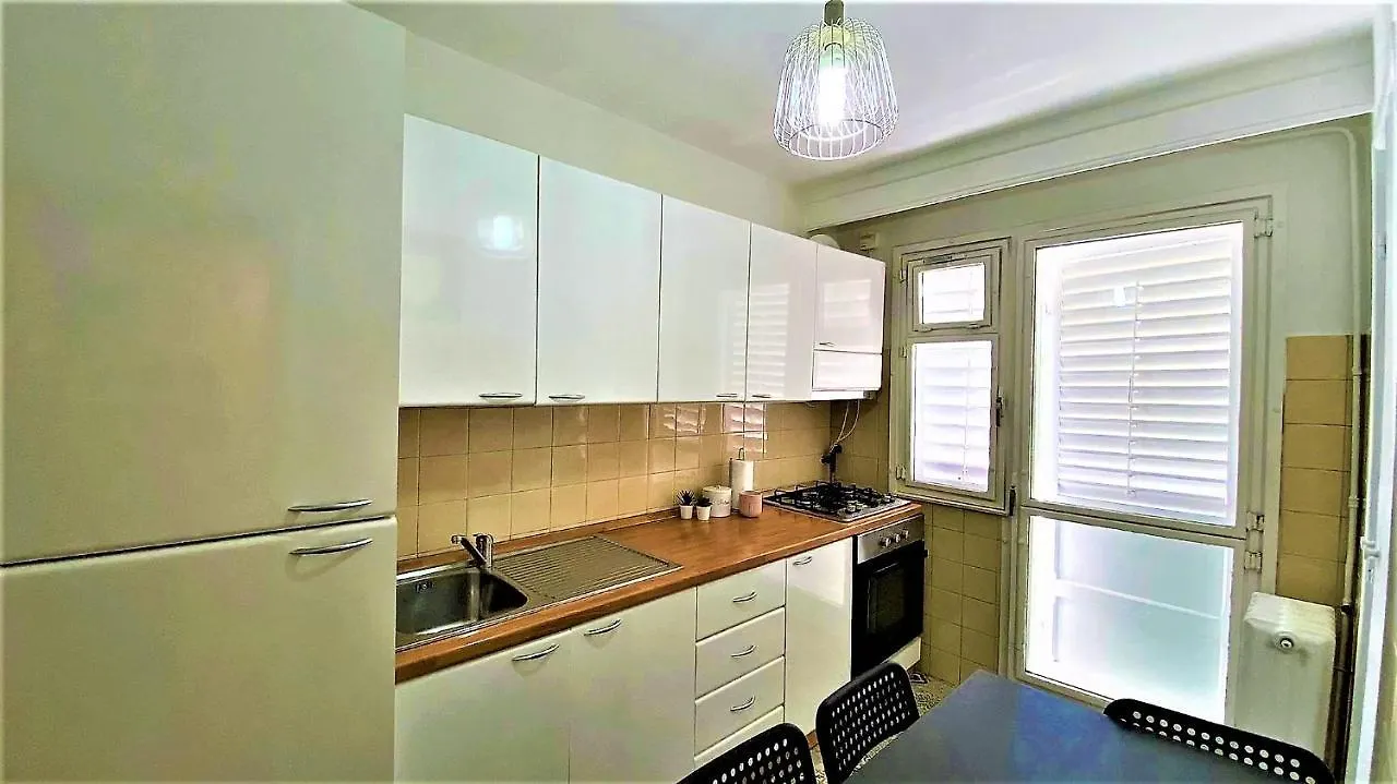Arc De Triomphe Blissboutique Apartment Bucureşti 0*,